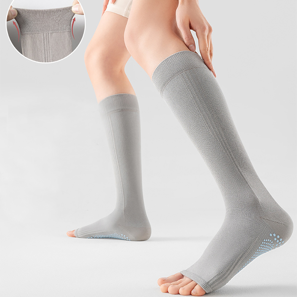 Kaus Kaki Yoga Profesional den - Pilates & Yoga Vida ulasan dan harga